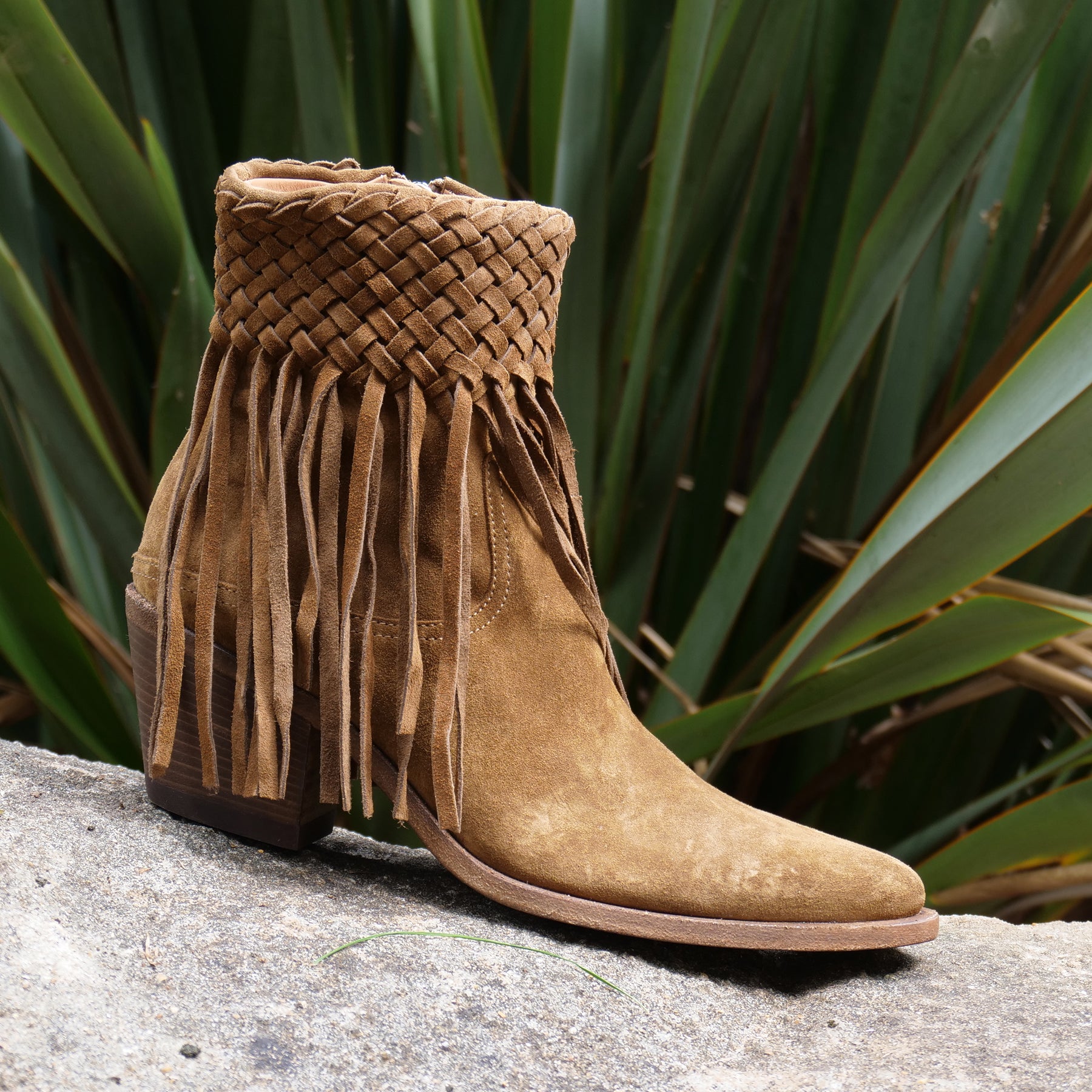 3905 - Tan Tassel Ankle