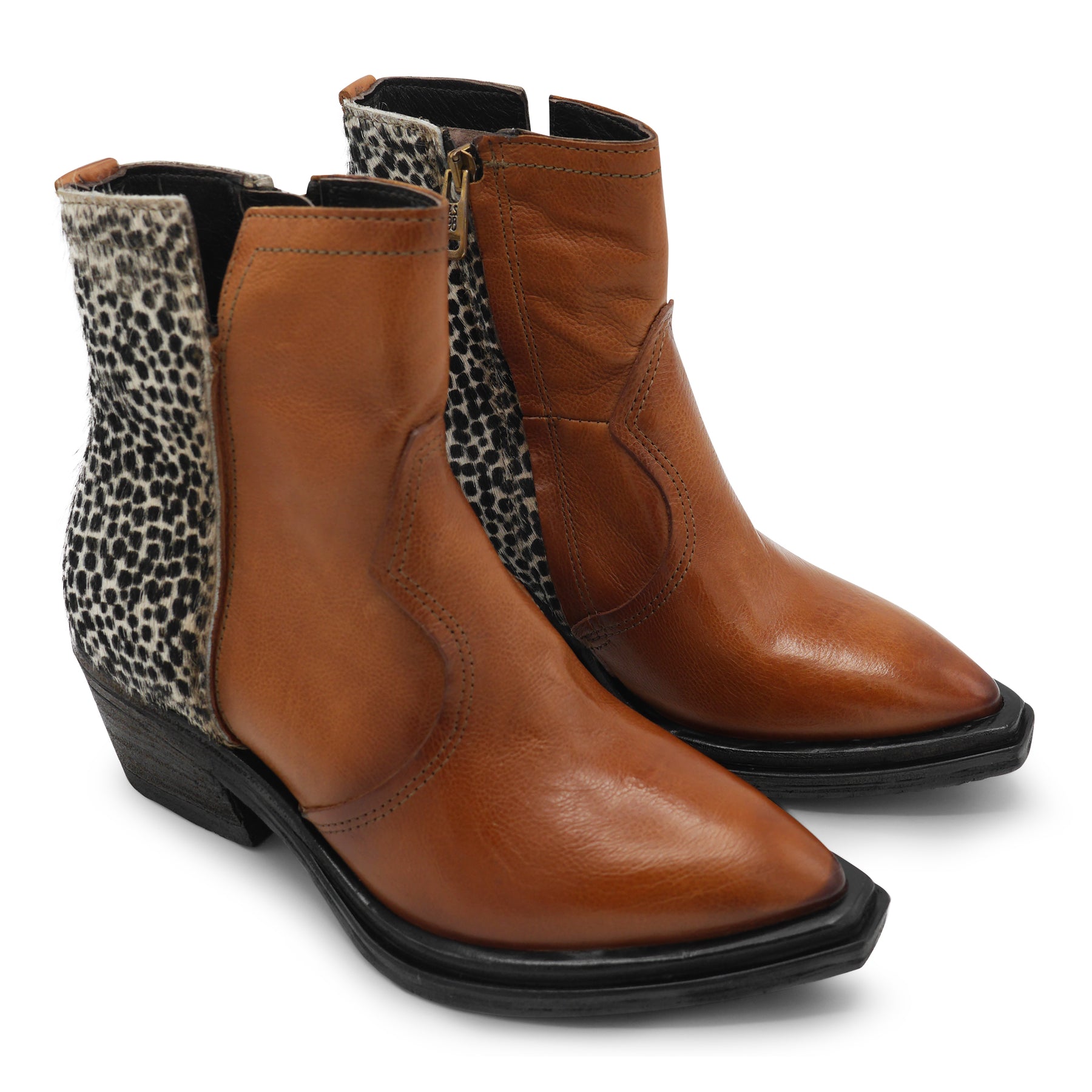 A55211 -Brandy Cheetah Zipped Ankle Boot