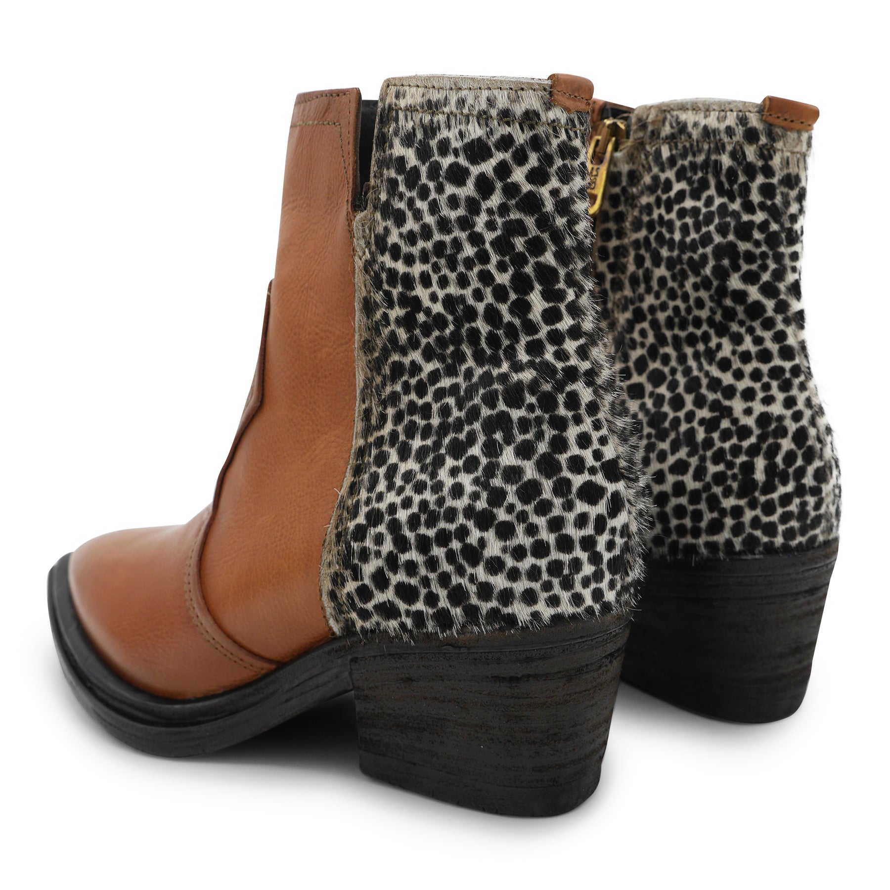 A55211 -Brandy Cheetah Zipped Ankle Boot