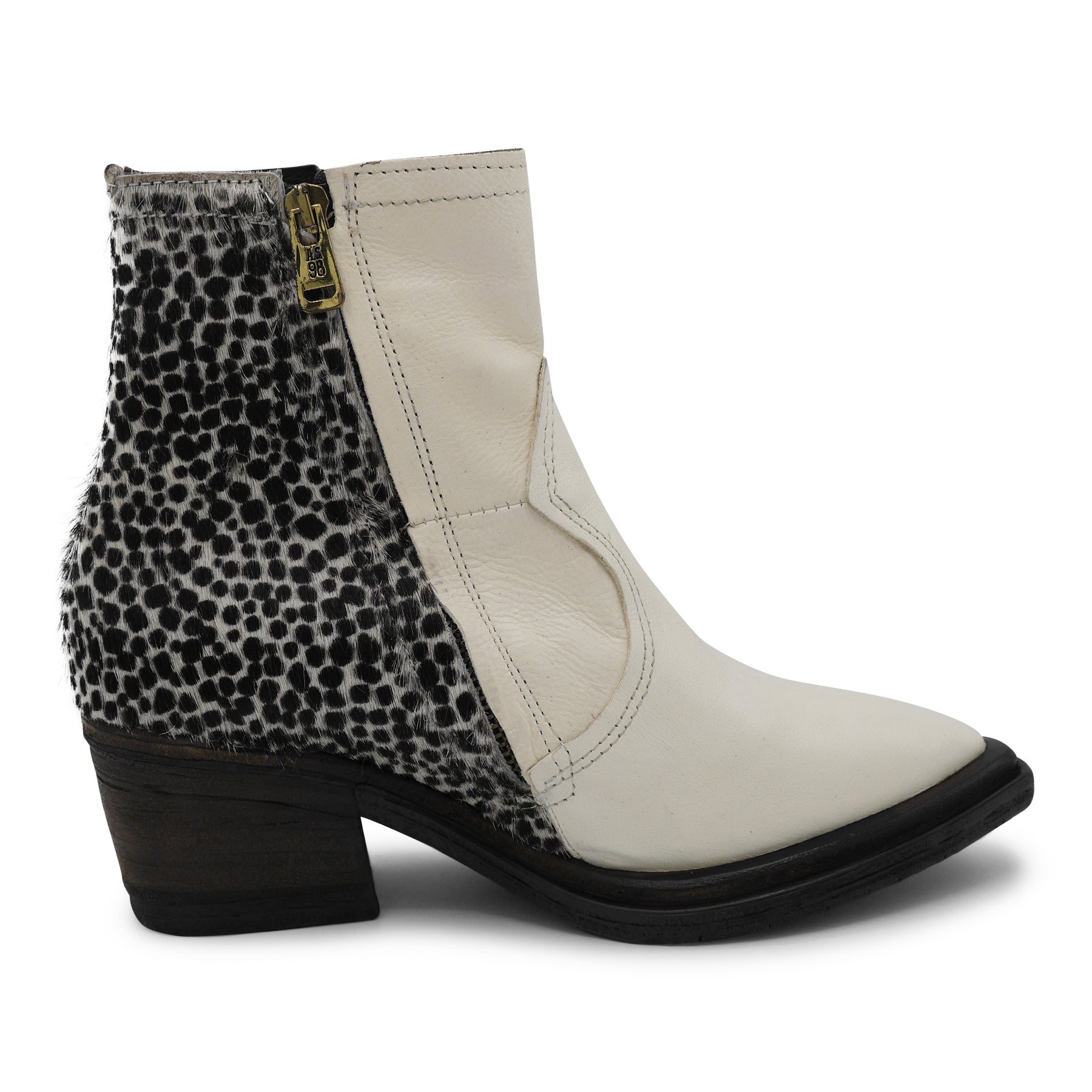 A55211 - White Cheetah Zipped Ankle Boot