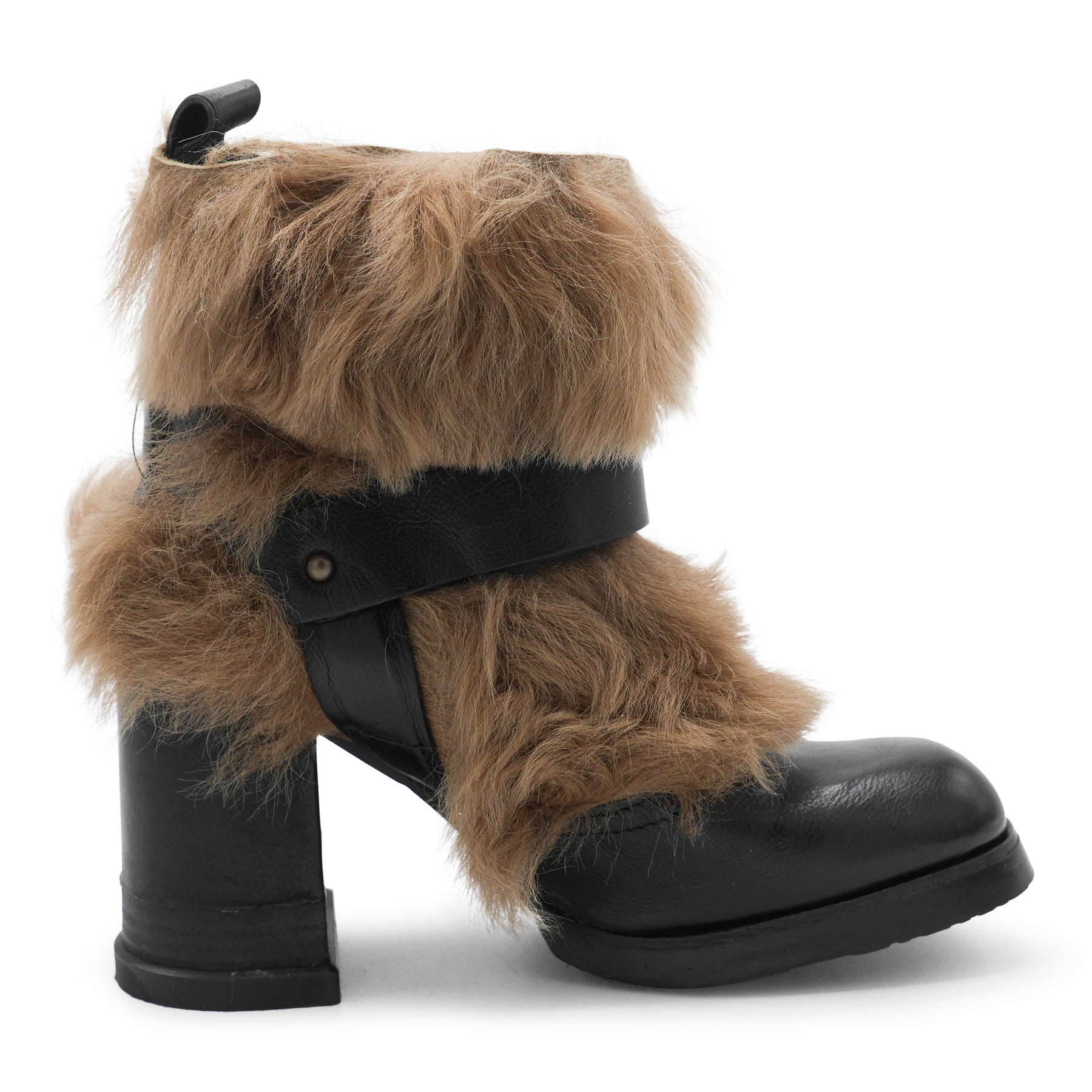 42206 - Black Leather Buckle Strap Boot With Fur