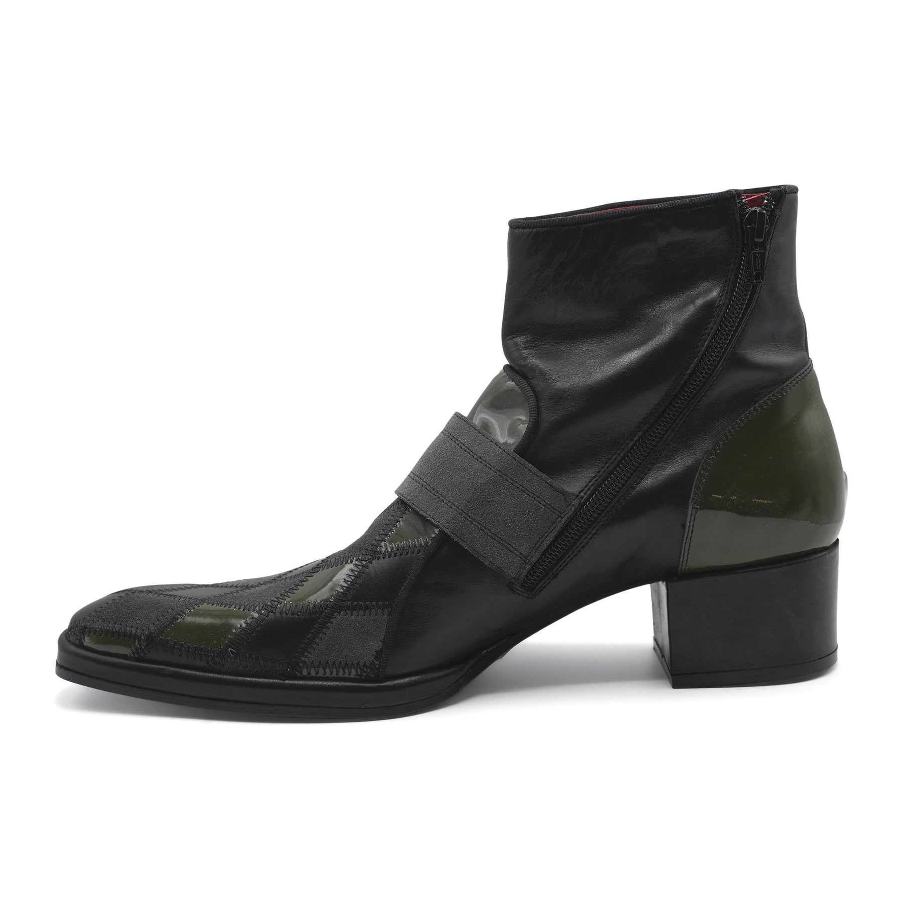 J3341 - Grey Harlequin