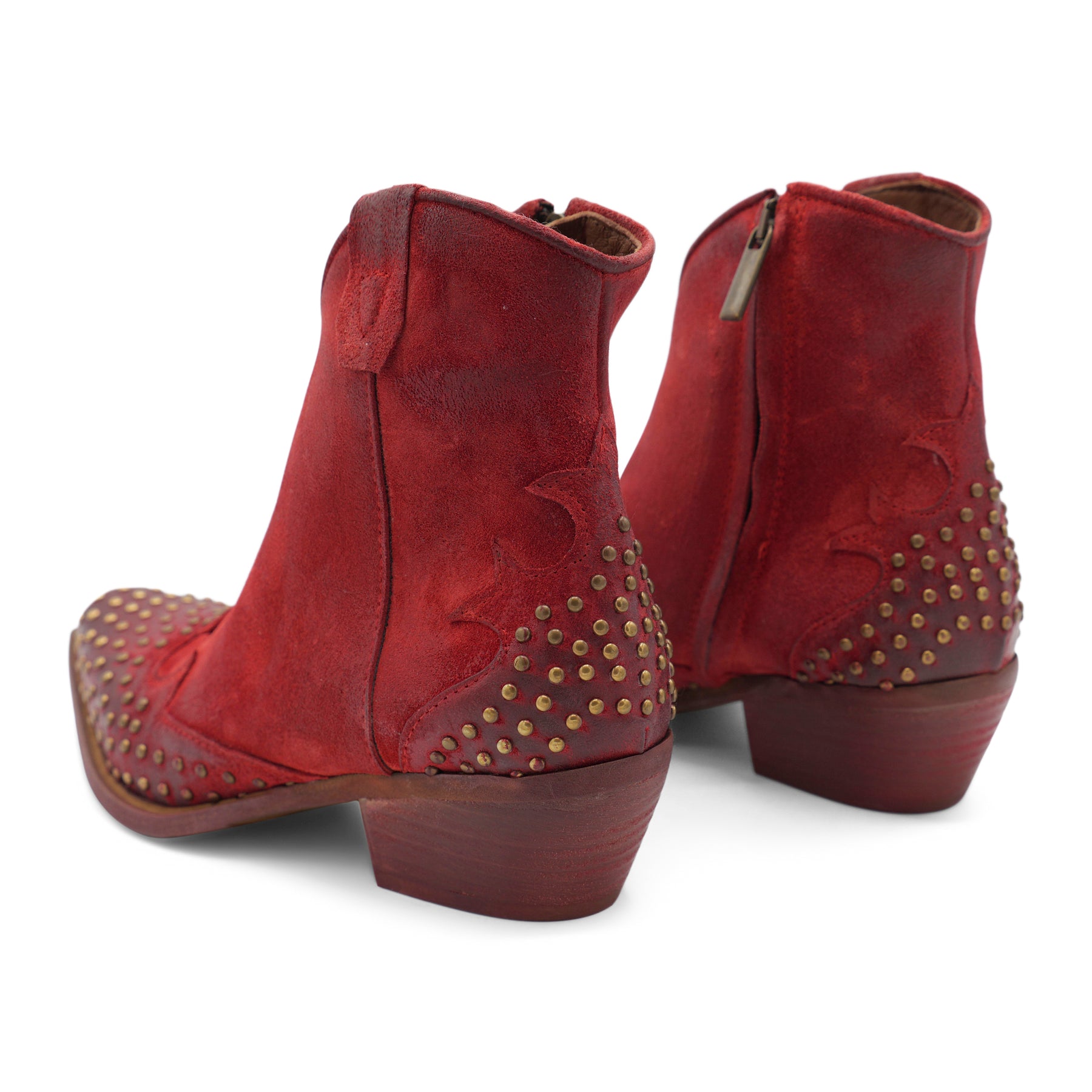 Dakota13 - Red Suede