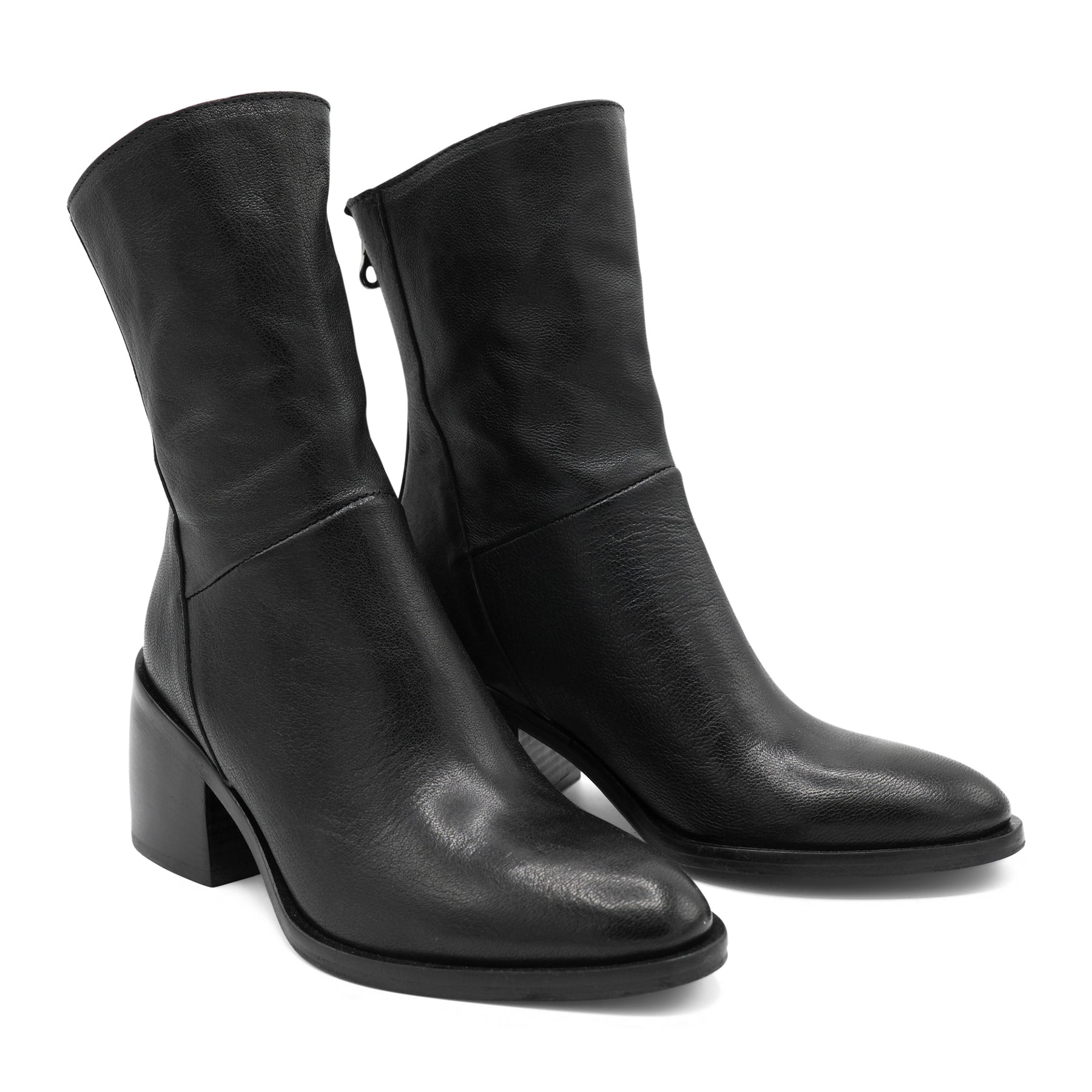 M563M14 - Black