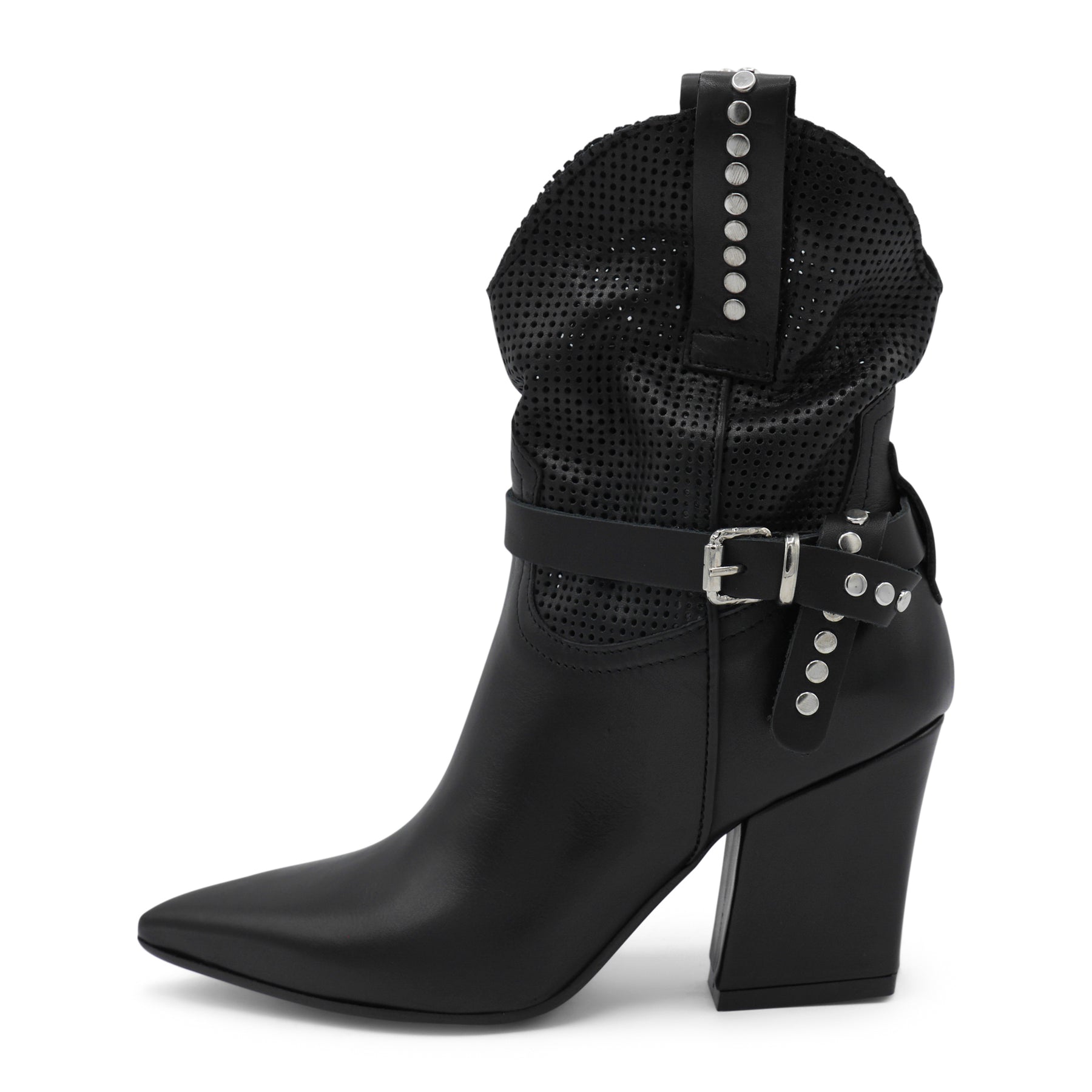 M2726M5- Perforated Western Elegant Ankle