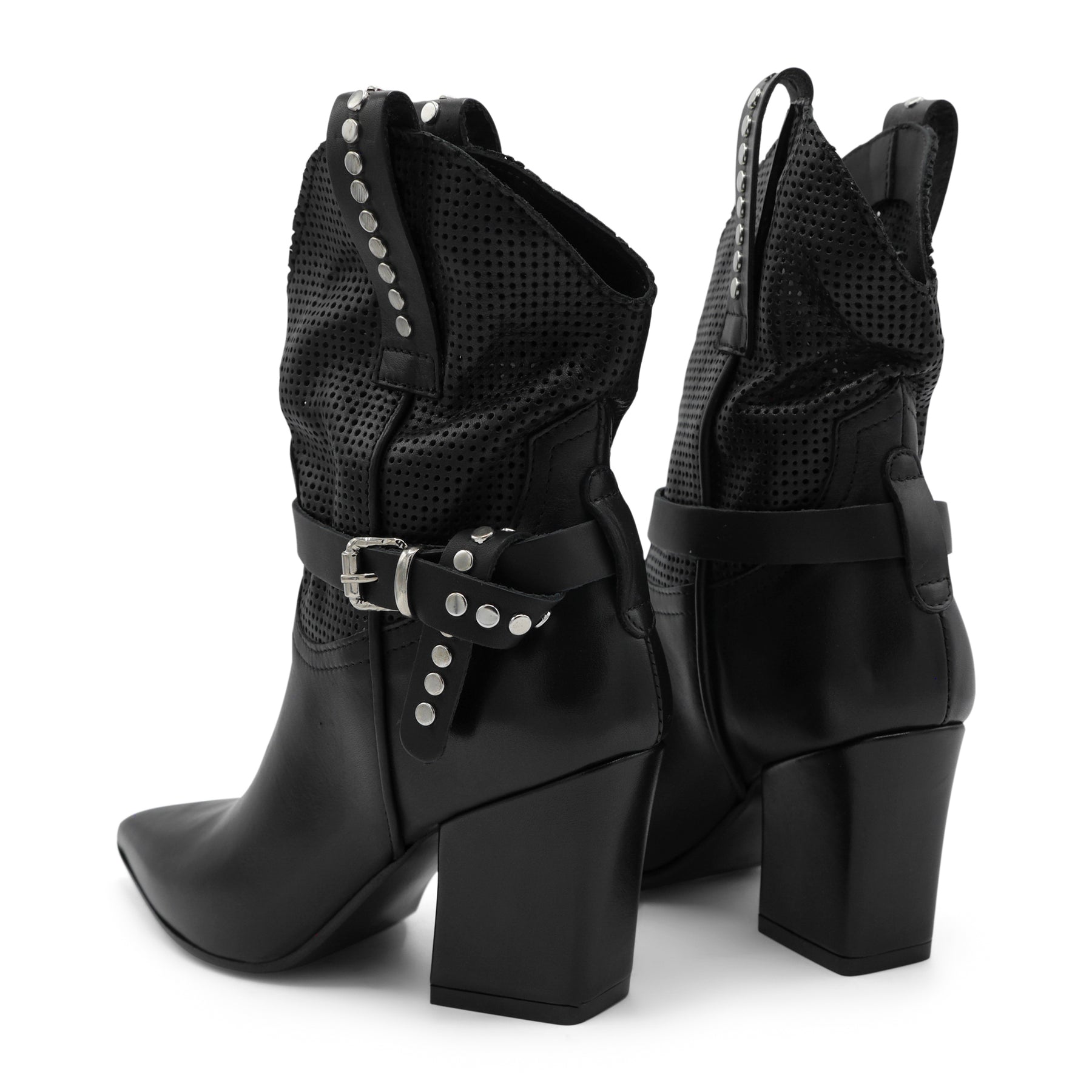 M2726M5- Perforated Western Elegant Ankle