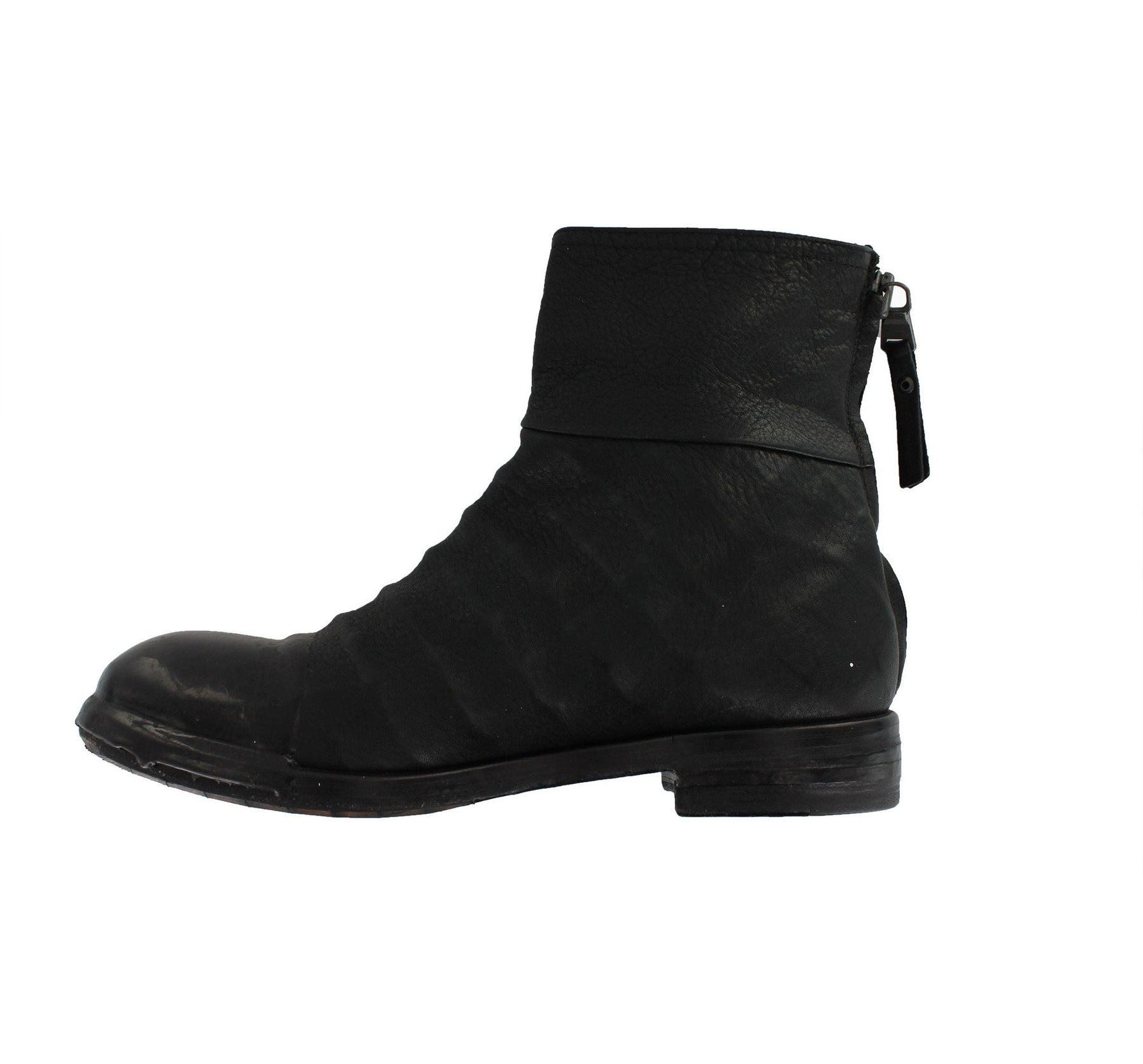 8482 - Black Leather Layered Over Chicken Wire