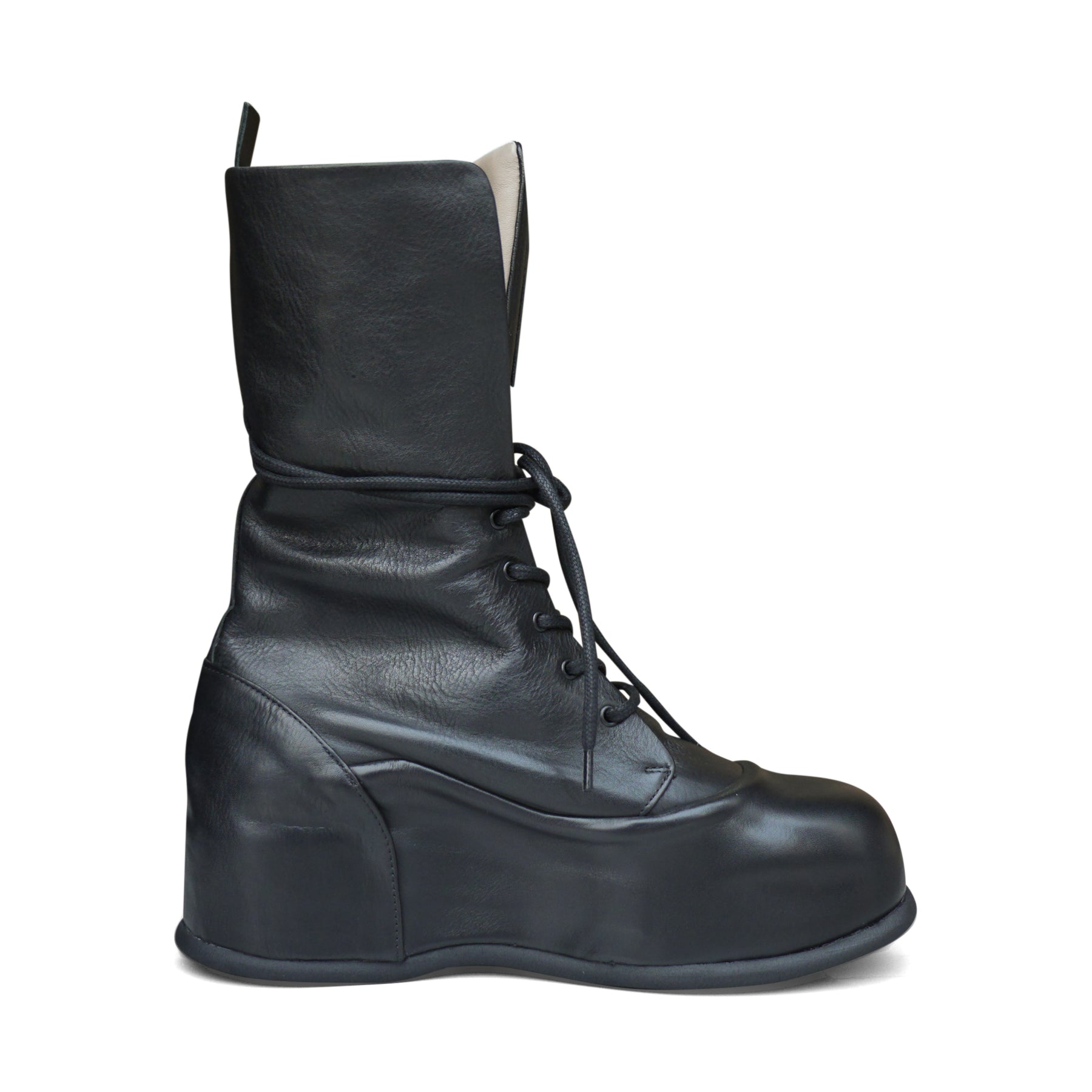 P1922- Roc Black Lace Up