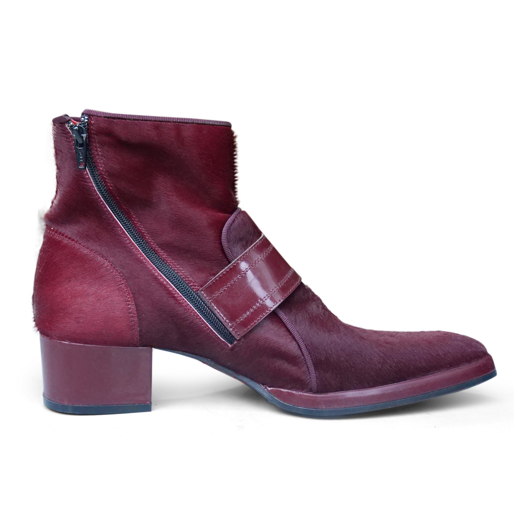 J3342 - Burgundy/White Rose