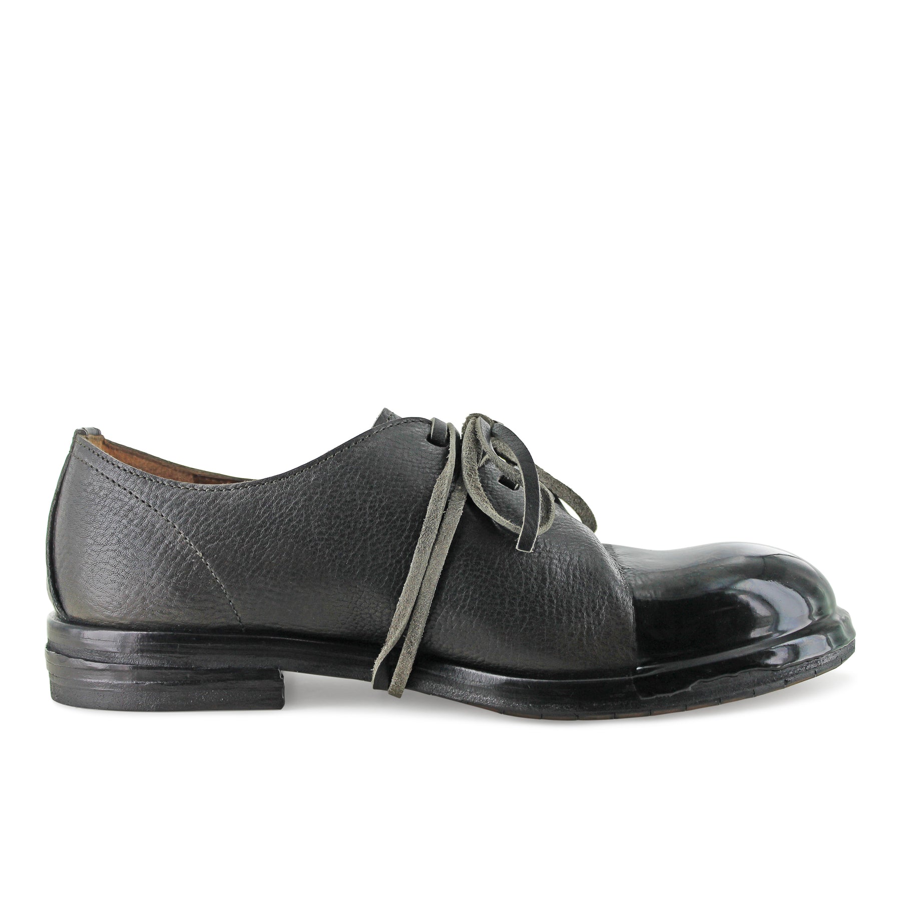 8287 - Handmade Smog Rubber Toe Cap