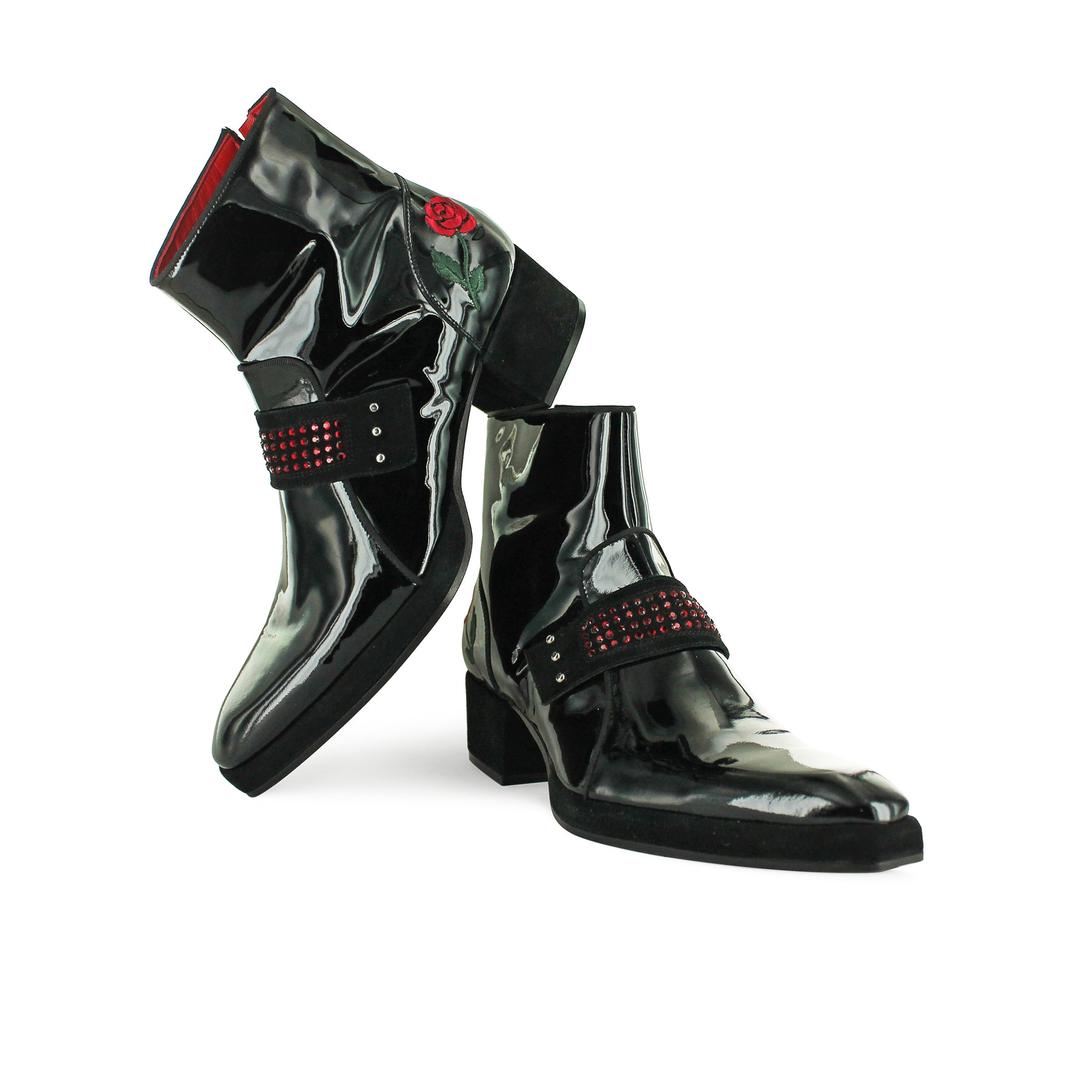 J3342 - The Showstopper