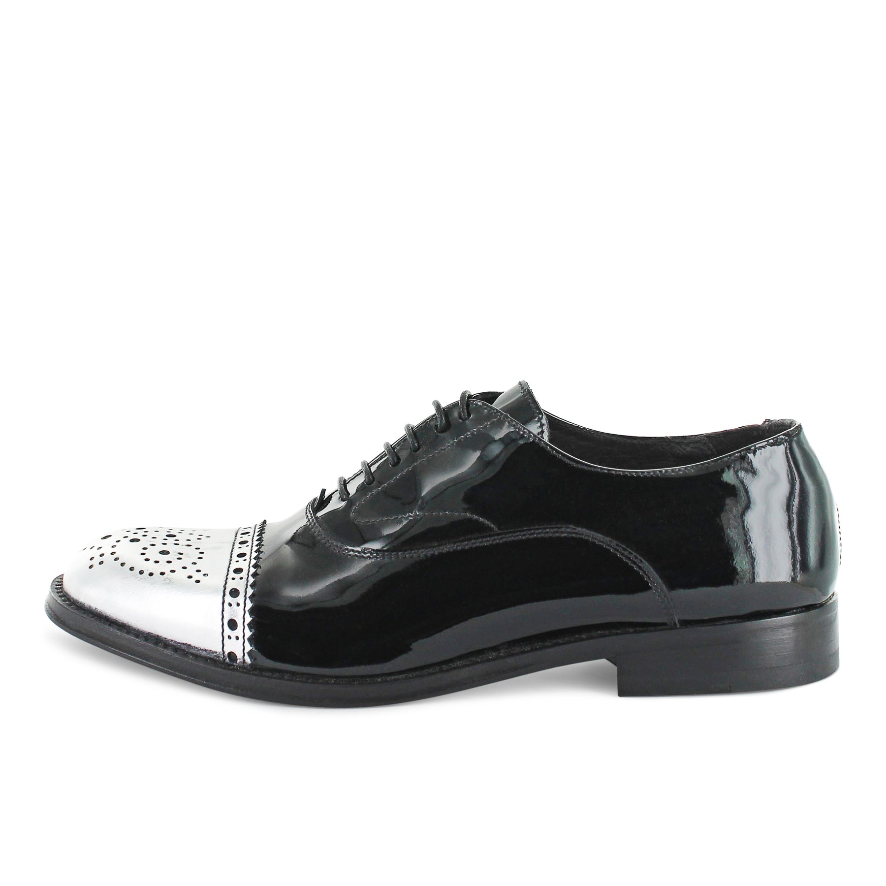 15537 - Black Brogue With Silver Fringe
