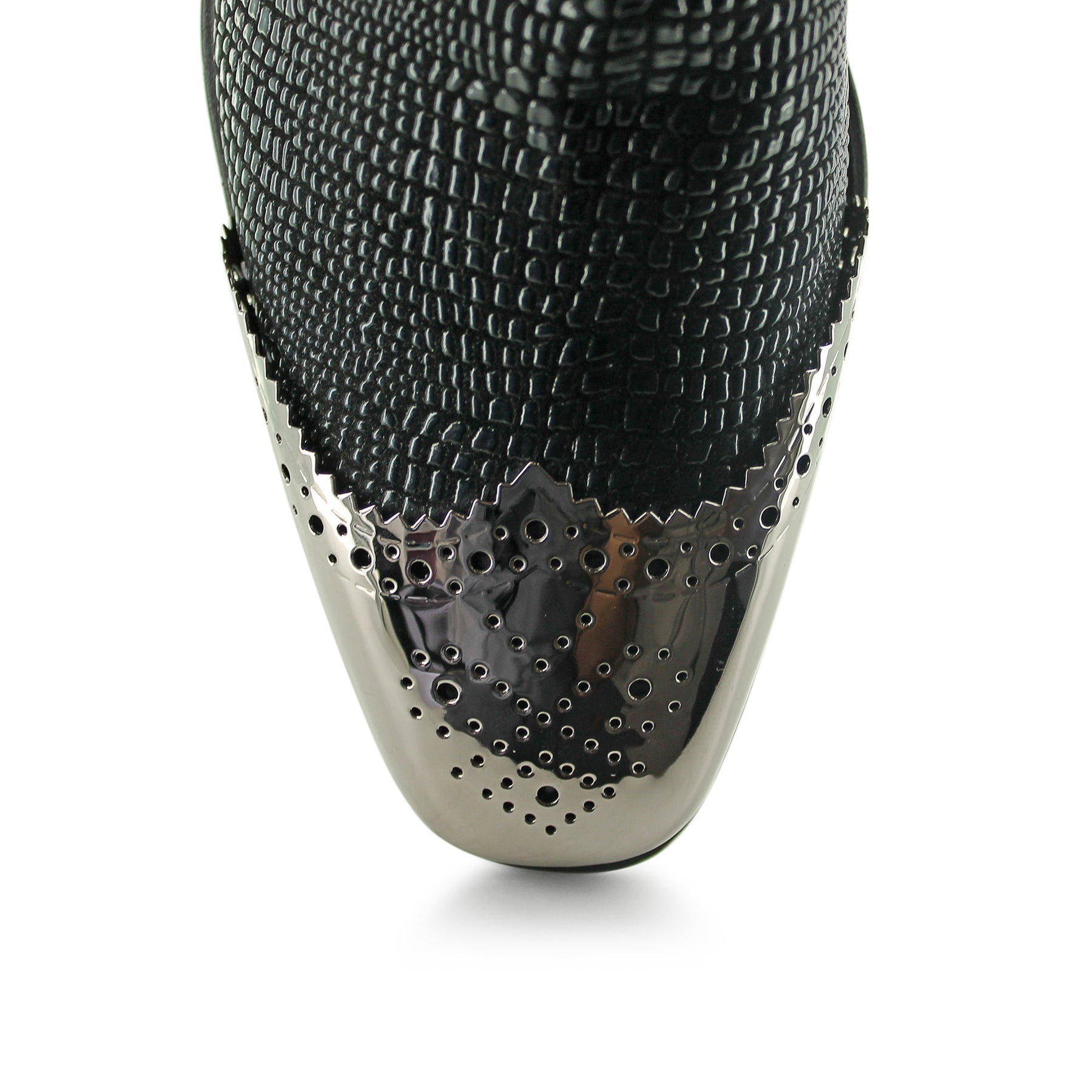 UR5821 - The Dark Knight