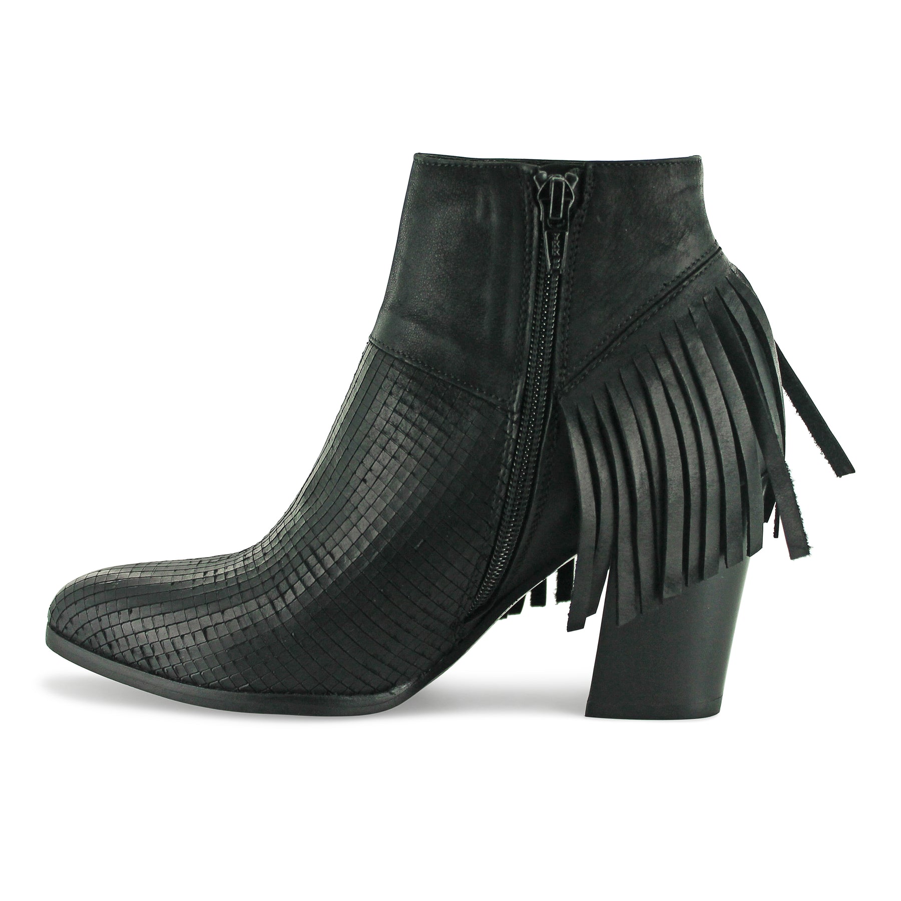 567H15 - Black Fringe