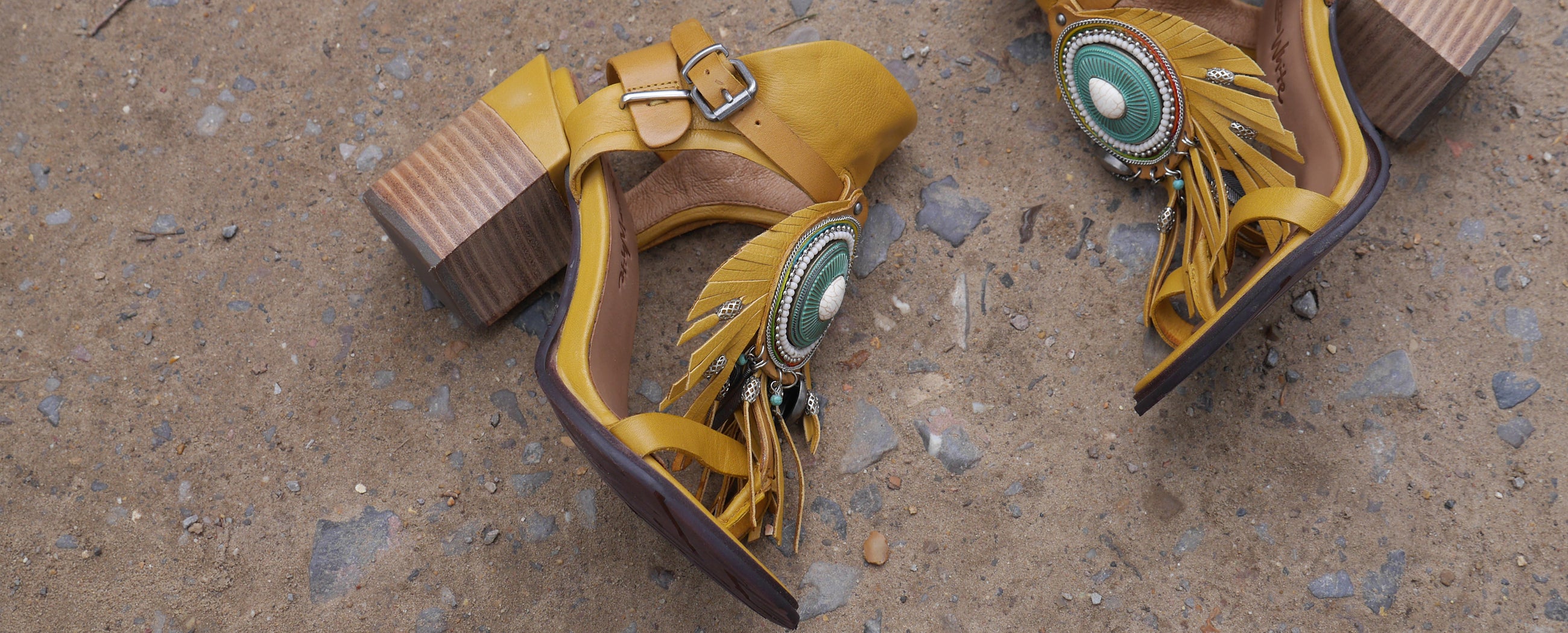 WOMEN'S HEELED SANDALS