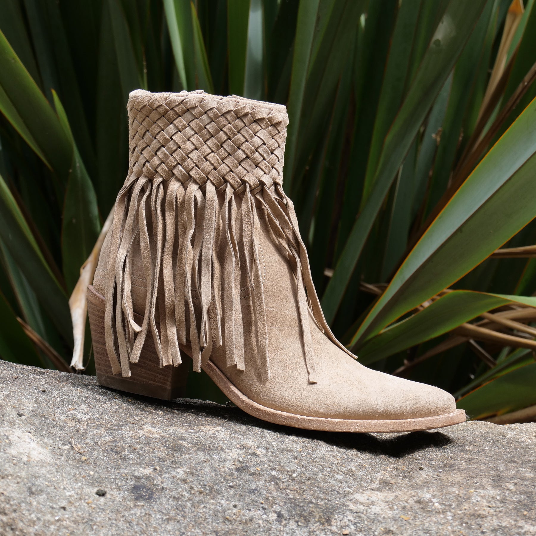 3905 - Beige Tassel Ankle