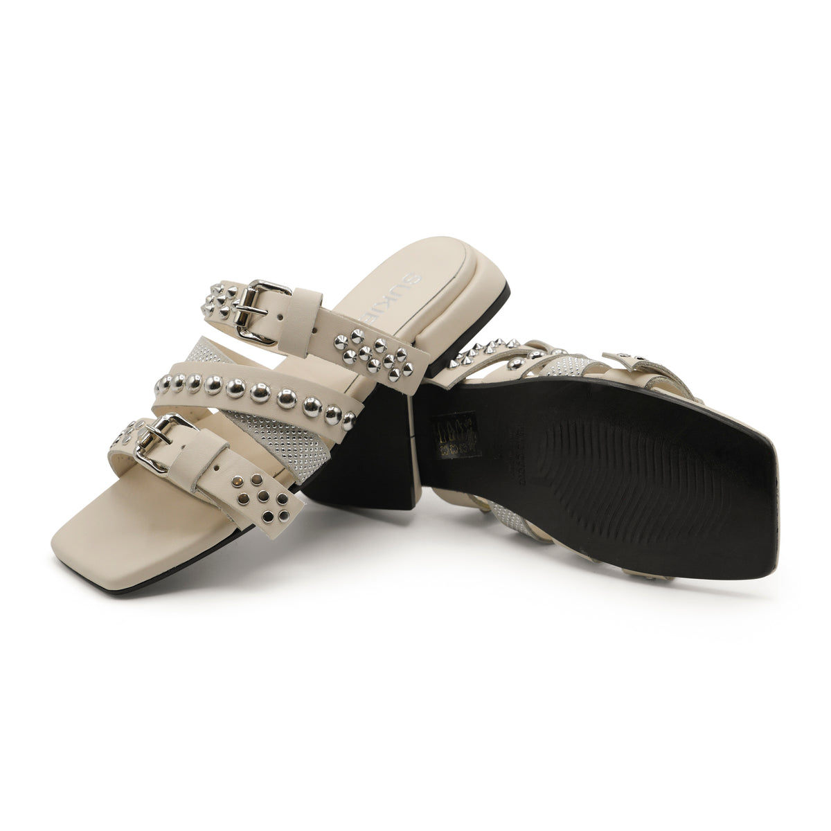 M397M20 - Vitello Off White Rockstud Square Toe Sandal