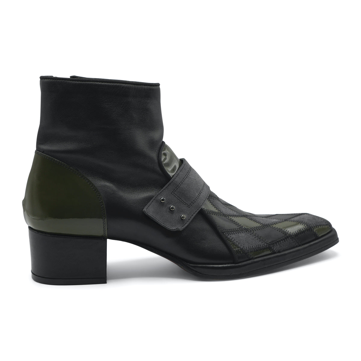 J3341 - Grey Harlequin