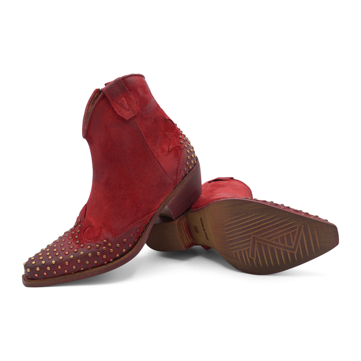 Dakota13 - Red Suede