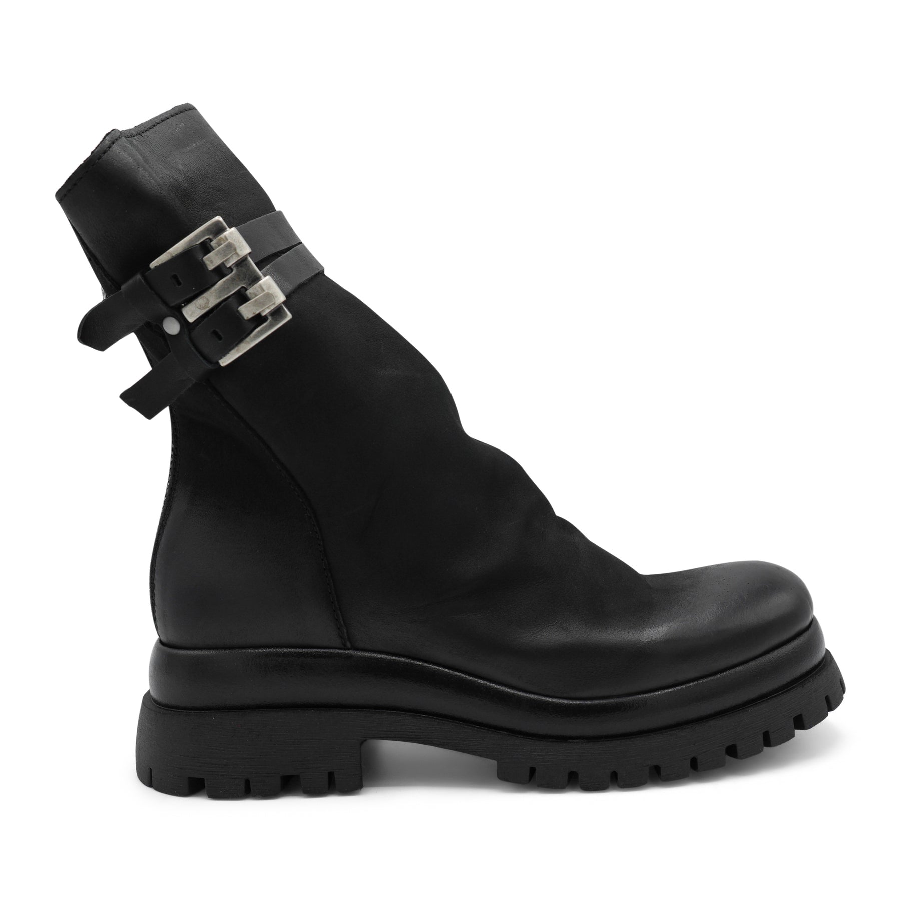NV929 - Nubuck Black