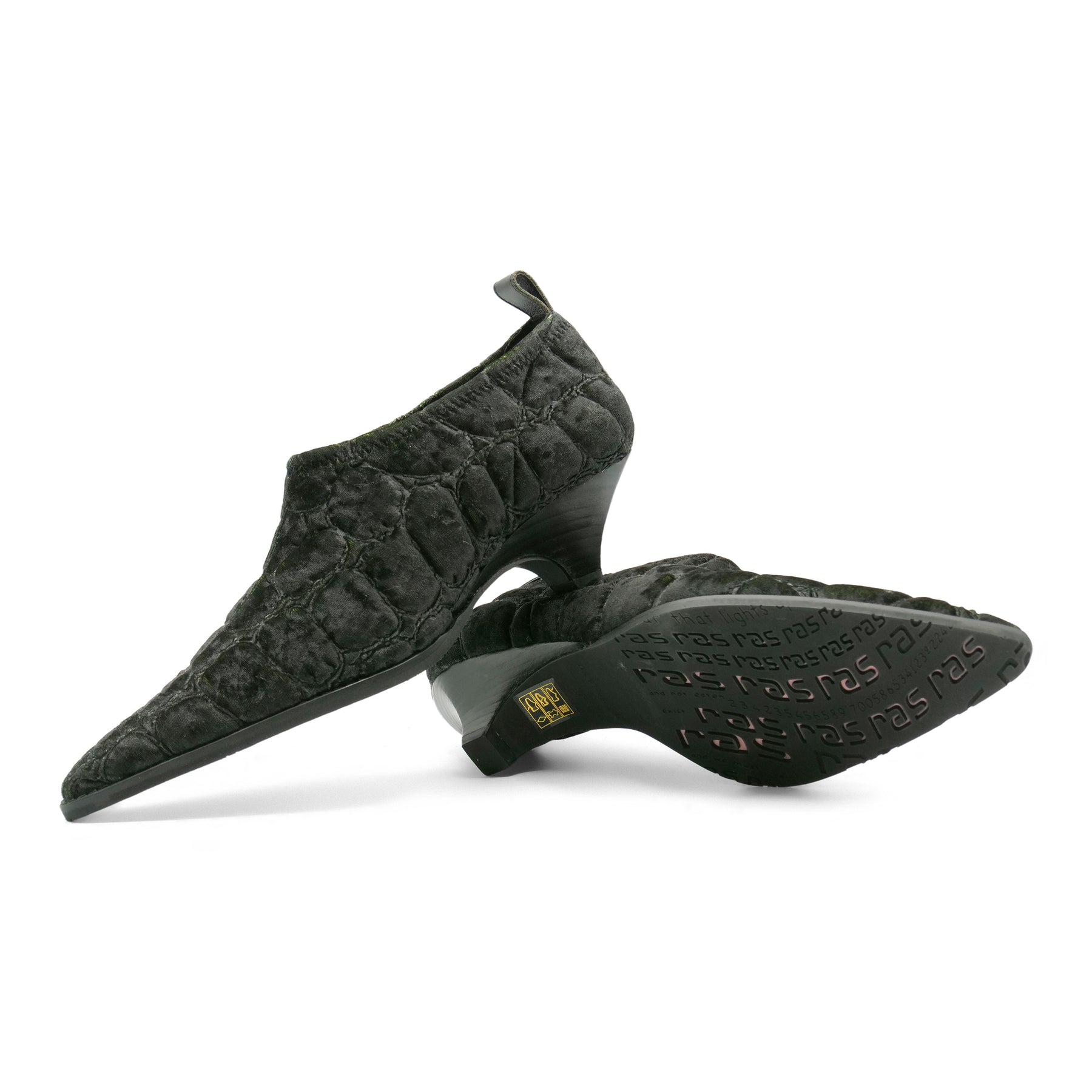 Gavial8249 - Black/ Green Exotic Lycra
