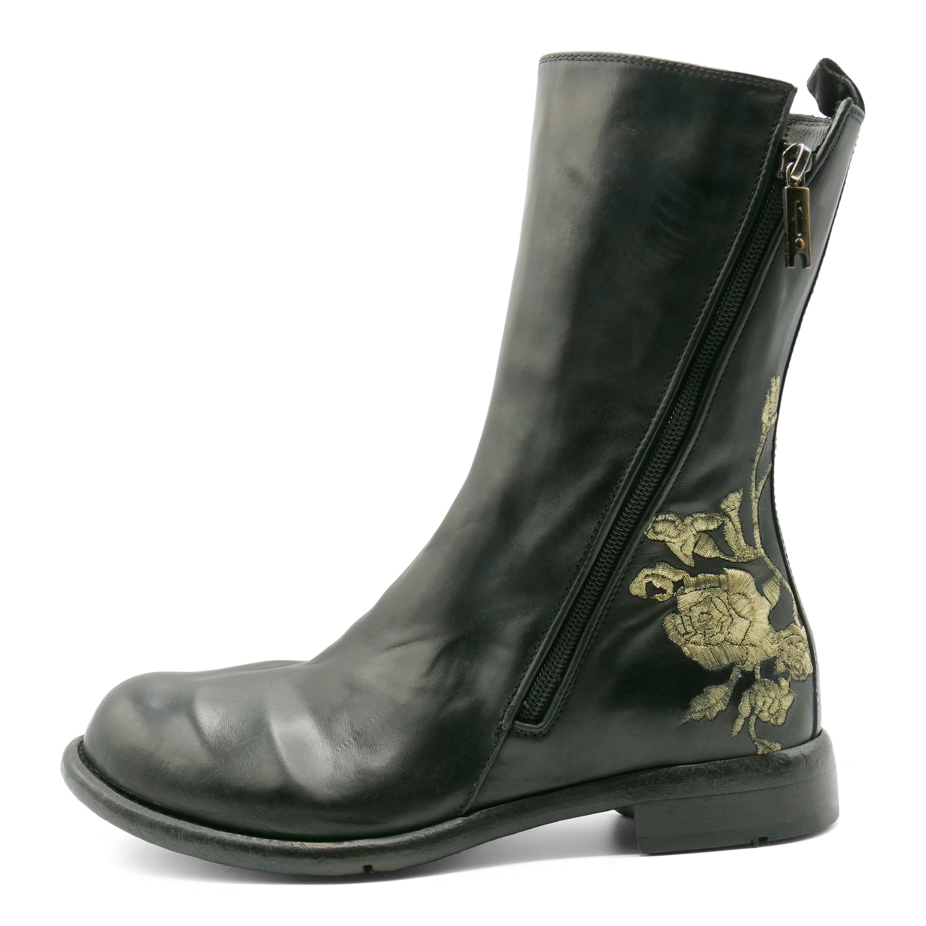 CT02A -Cordovan Black/Gold Flower