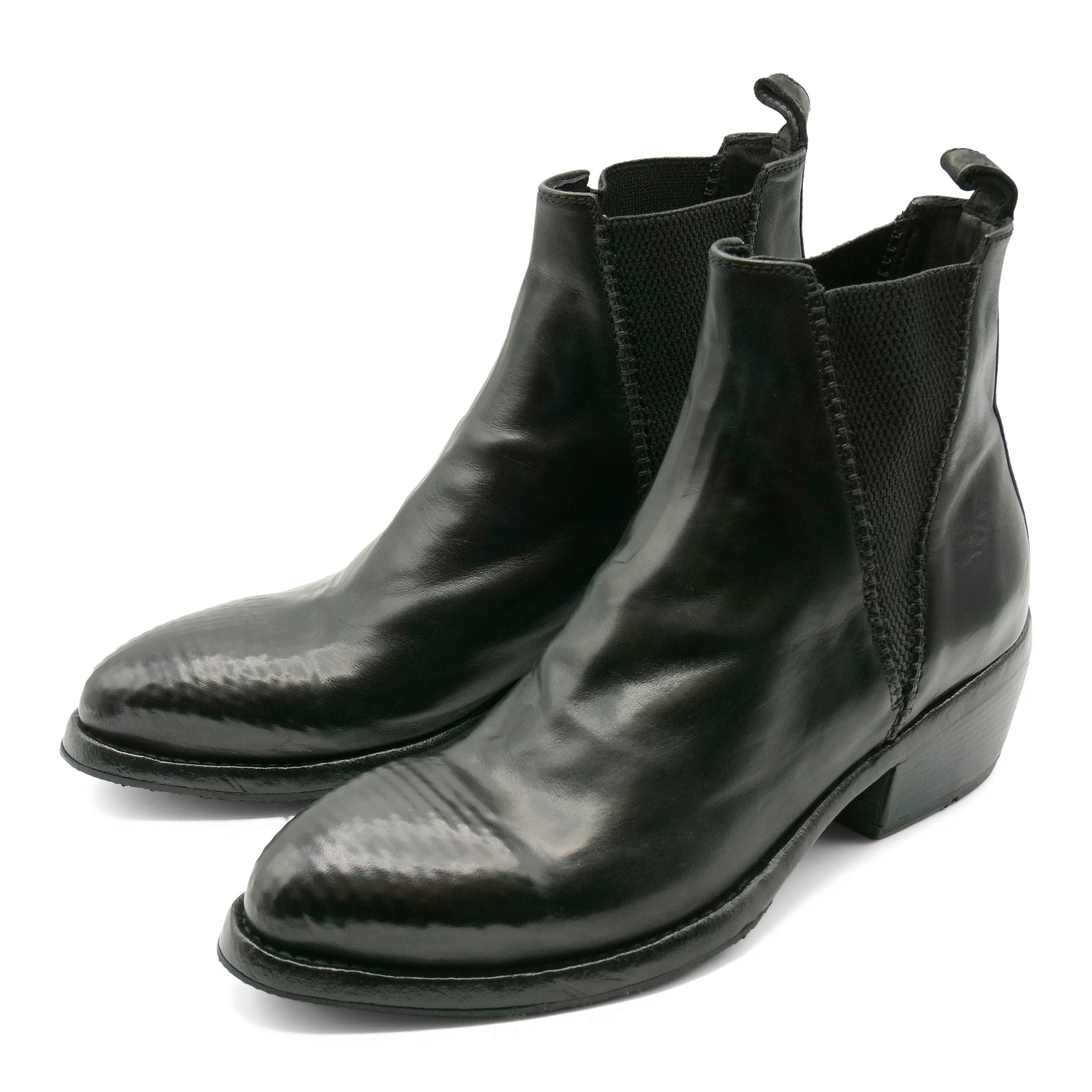 EE02A - Diver Black Chunky Sole