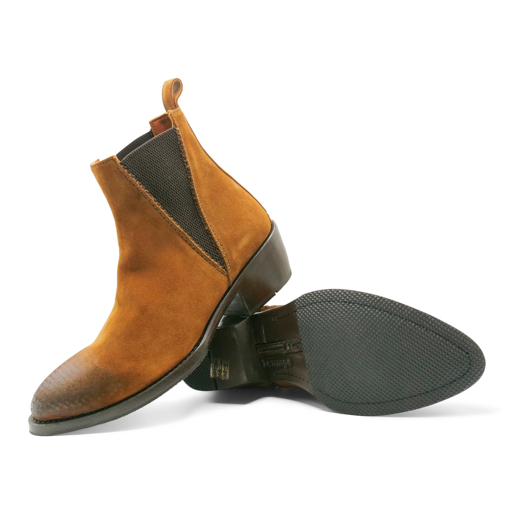 EE02A - Otter Cognac
