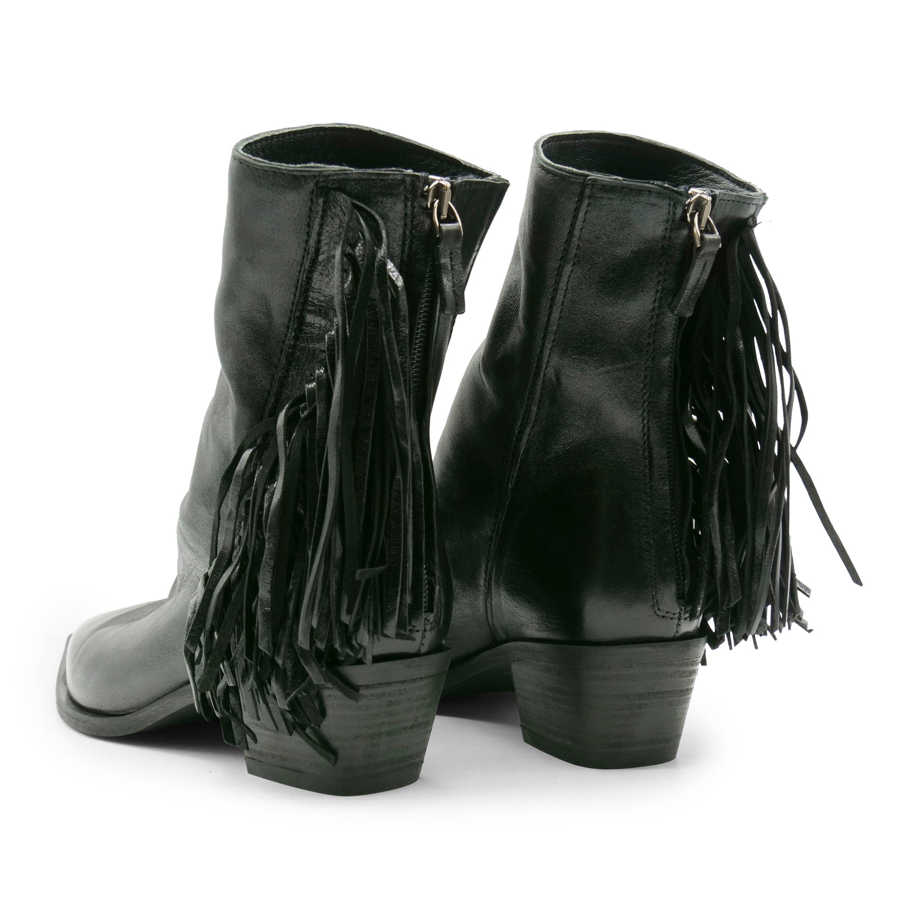 Dallas - Black Side Tassle